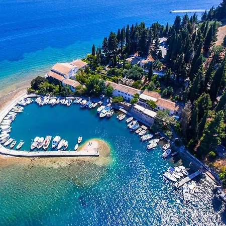 Rizes Villa *